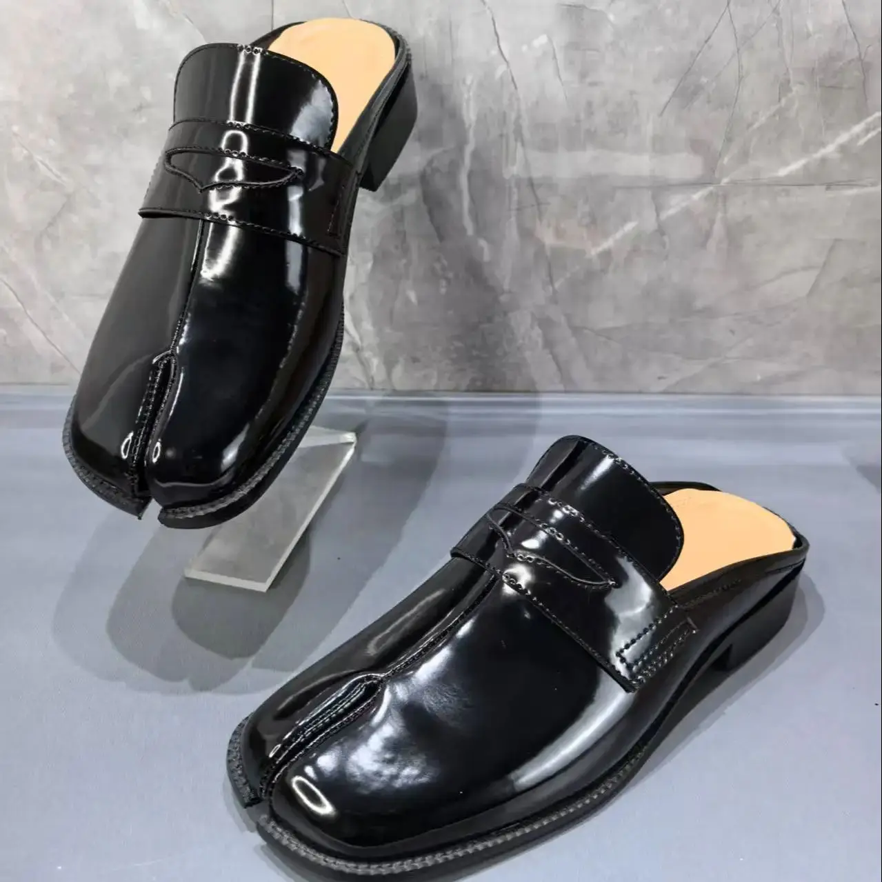 Split Toe Tabi Men's Slippers  - đánh giá và giá Men'S Shoes With Toes